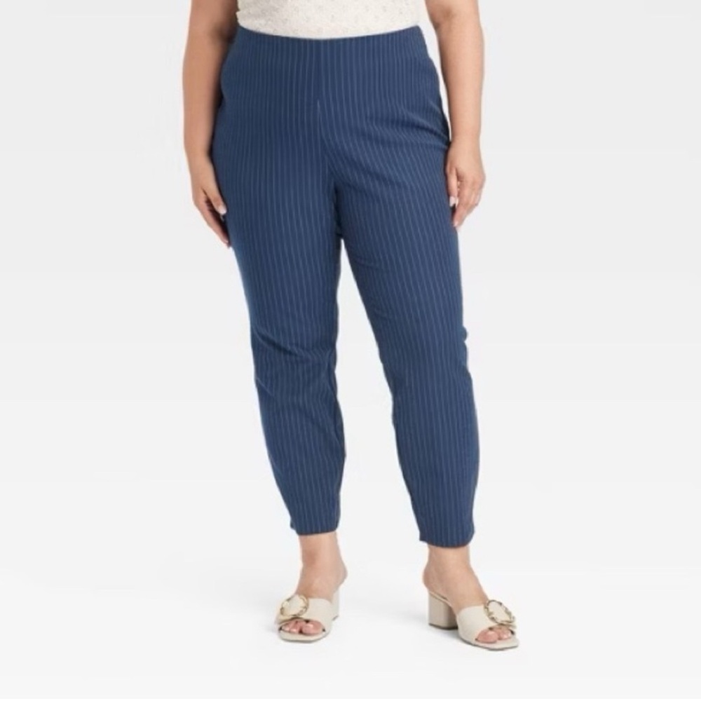 a new day Navy Striped Cropped Pants